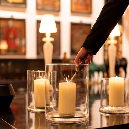 Sofitel Frankfurt Opera Hotell Frankfurt am Main Eksteriør bilde A candle being lit