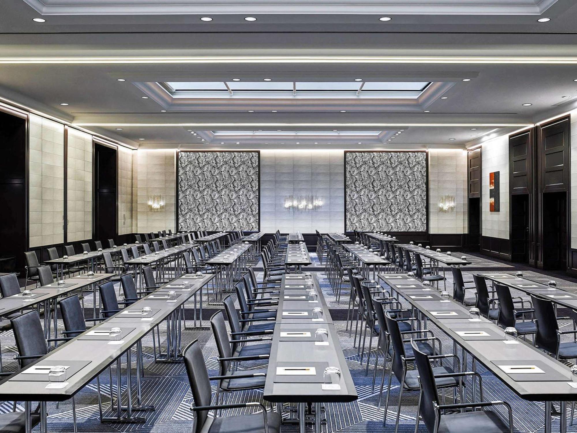 Sofitel Frankfurt Opera Hotell Frankfurt am Main Eksteriør bilde The ballroom