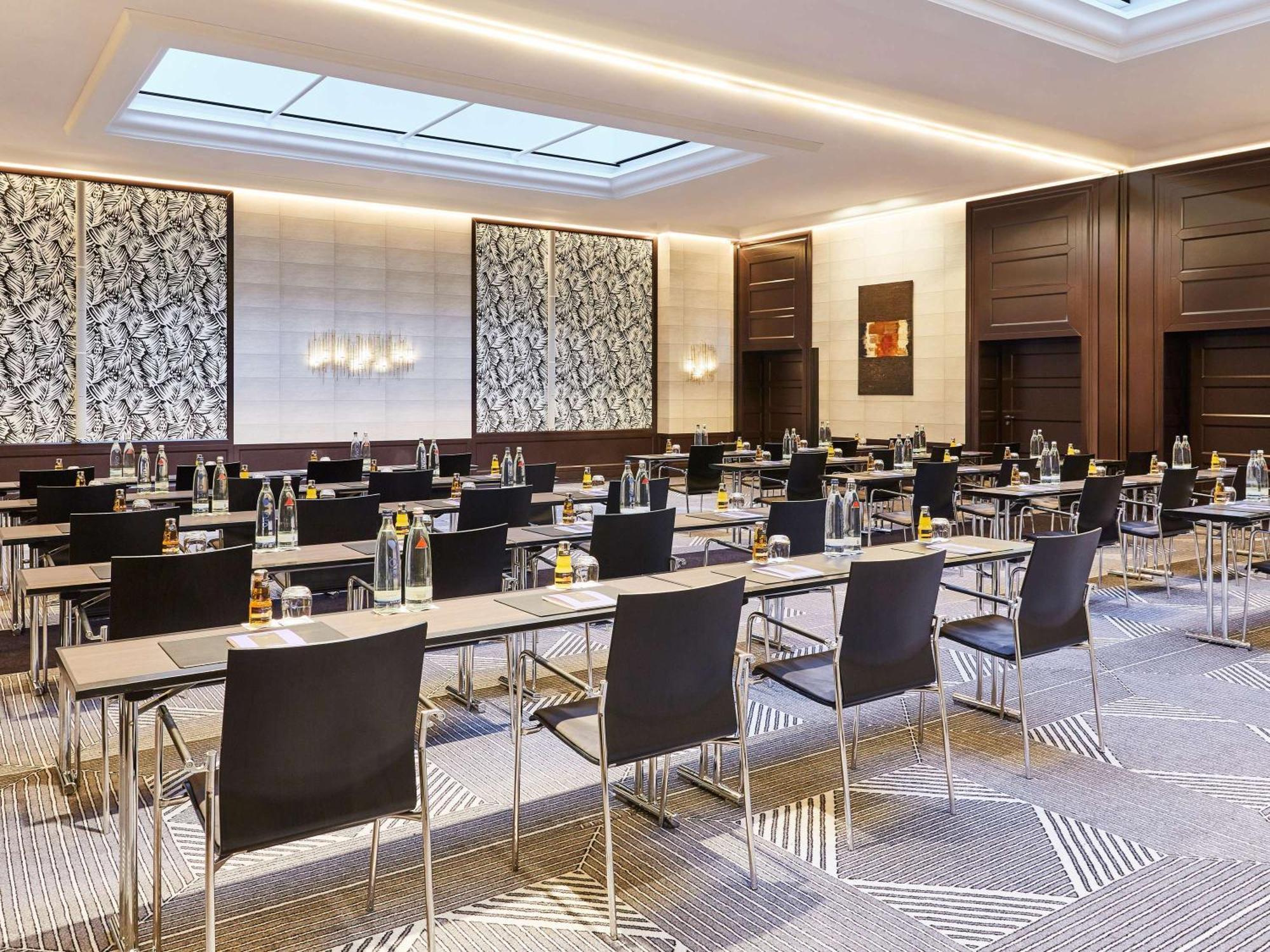 Sofitel Frankfurt Opera Hotell Frankfurt am Main Eksteriør bilde Meeting room