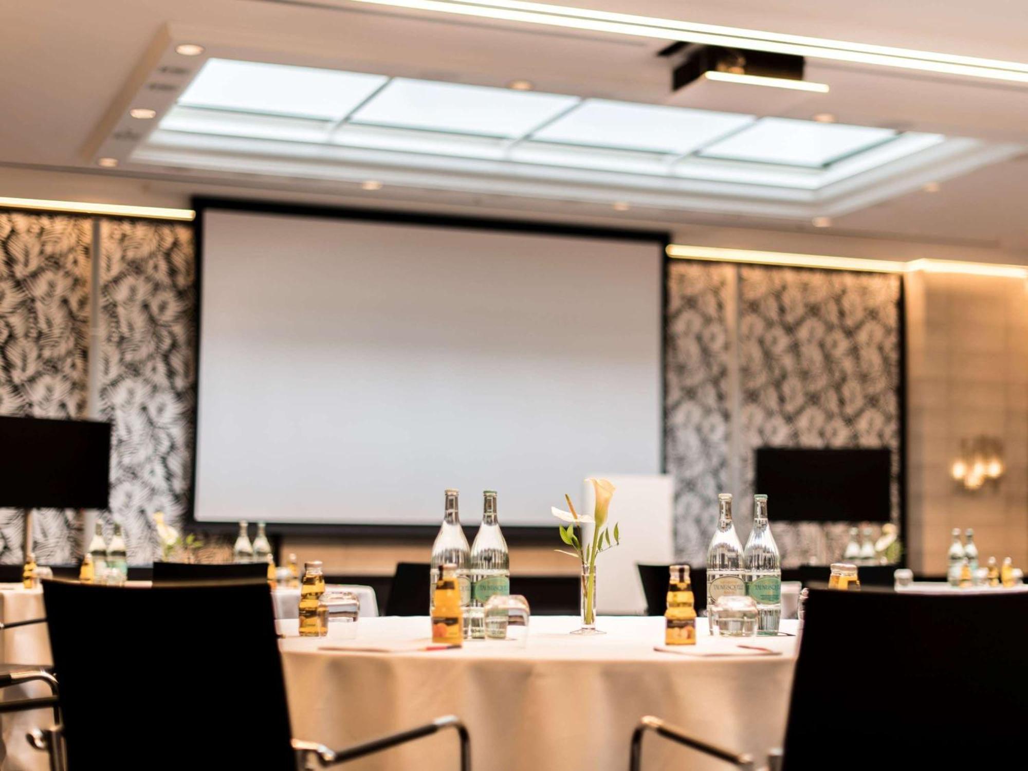 Sofitel Frankfurt Opera Hotell Frankfurt am Main Eksteriør bilde Meeting room