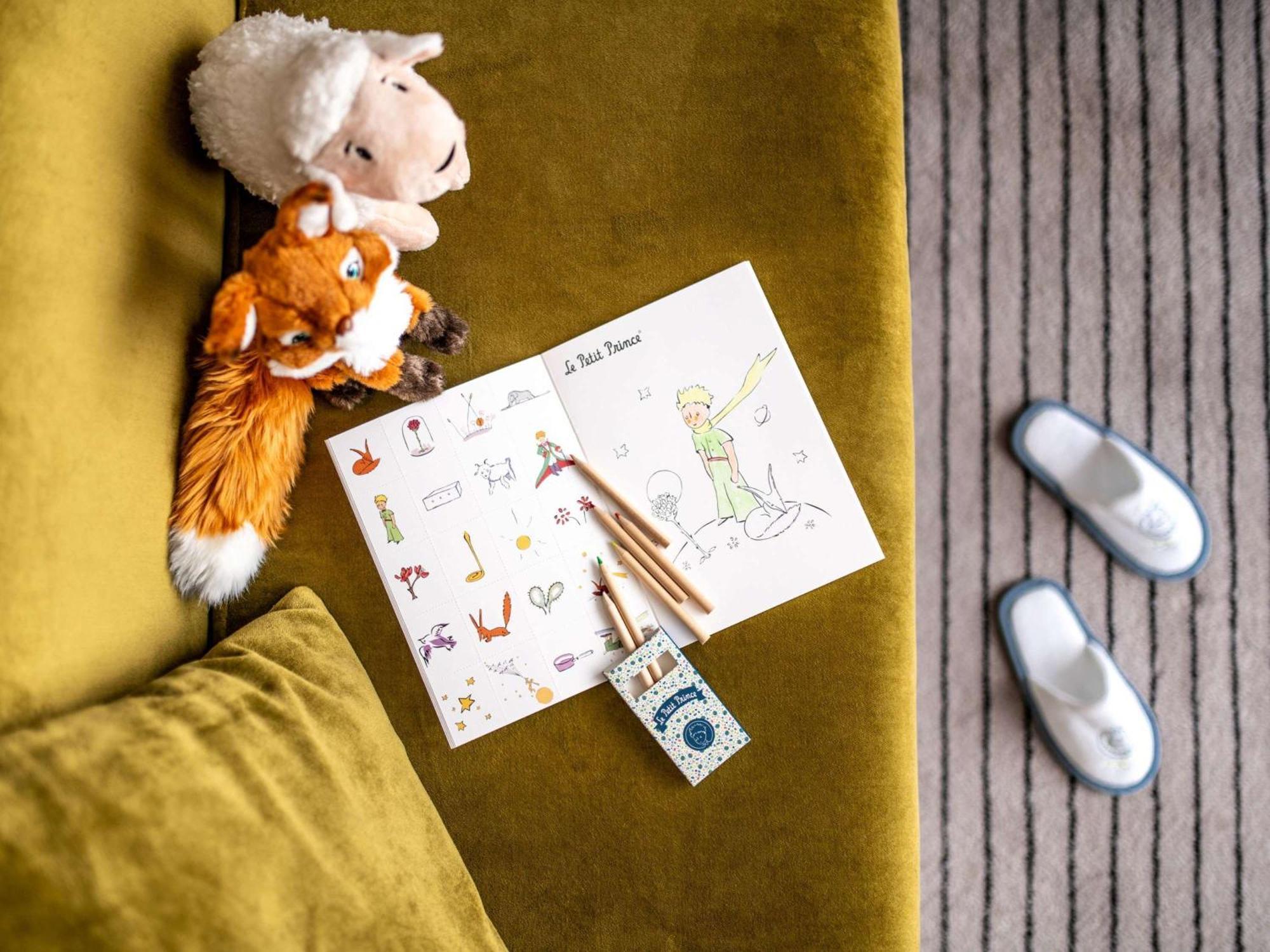 Sofitel Frankfurt Opera Hotell Frankfurt am Main Eksteriør bilde A colouring book